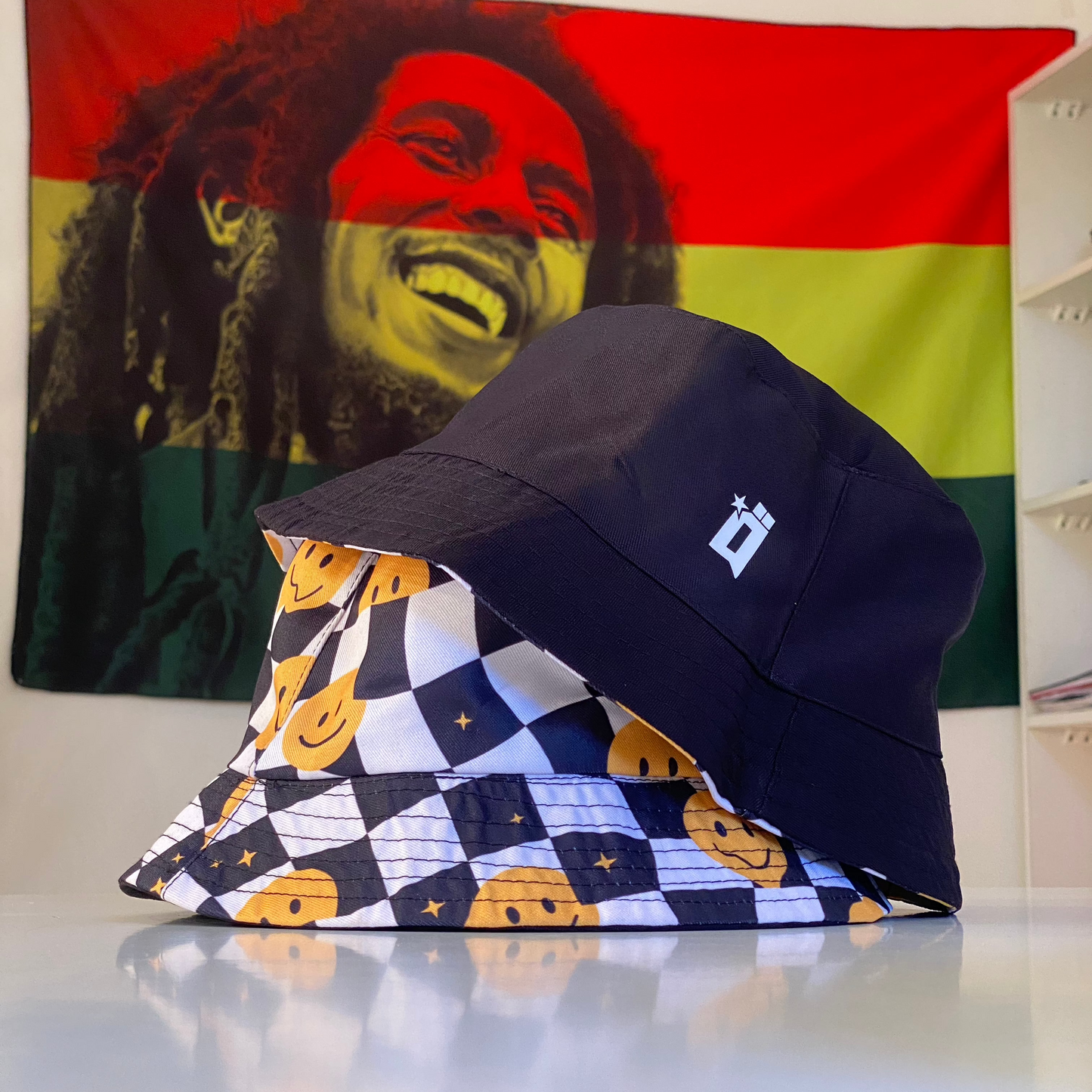 Melt Smile Bucket Hat