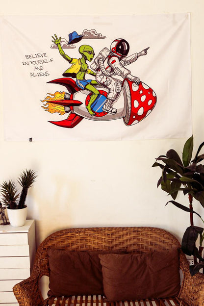 Aliens Tapestry front