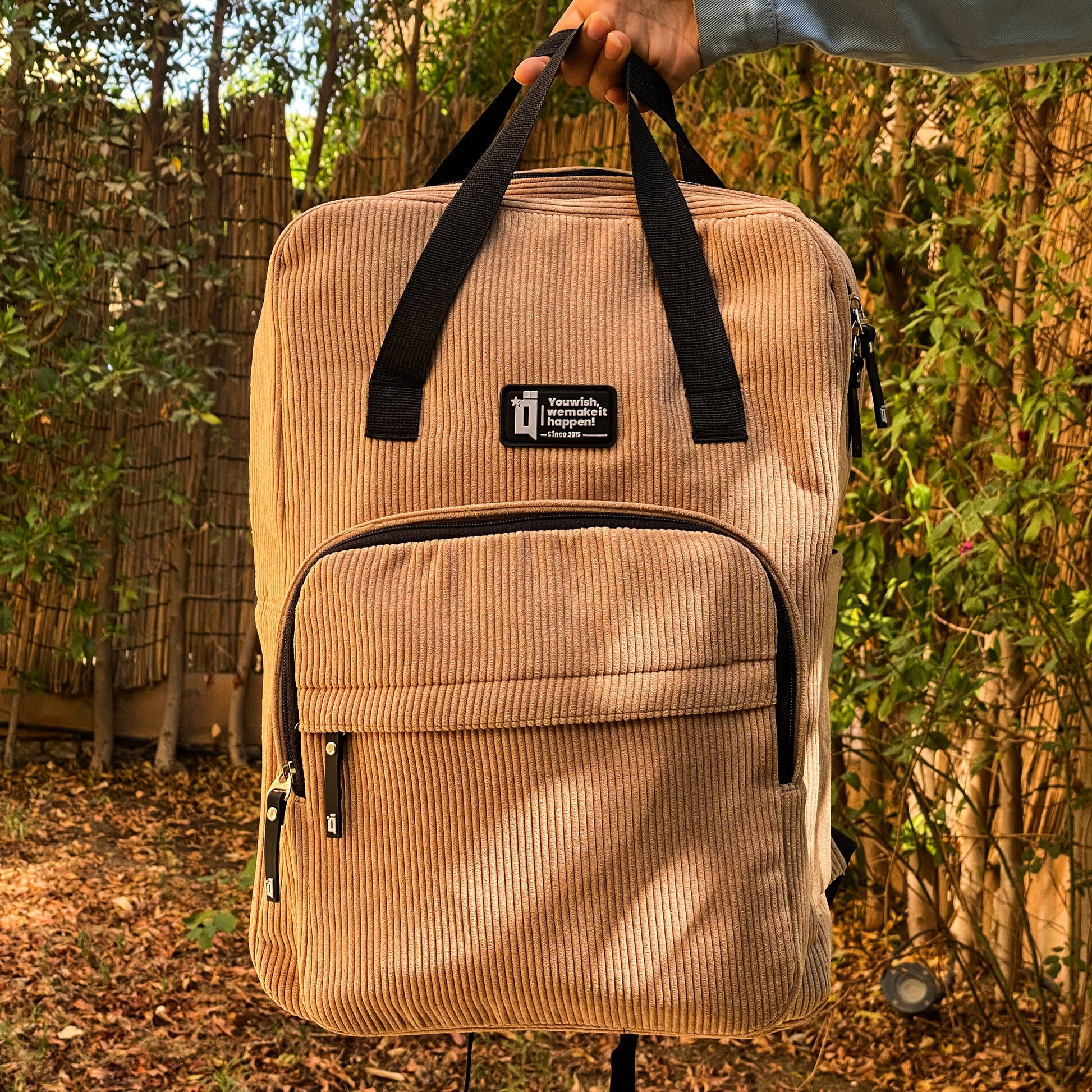 beige trip bag